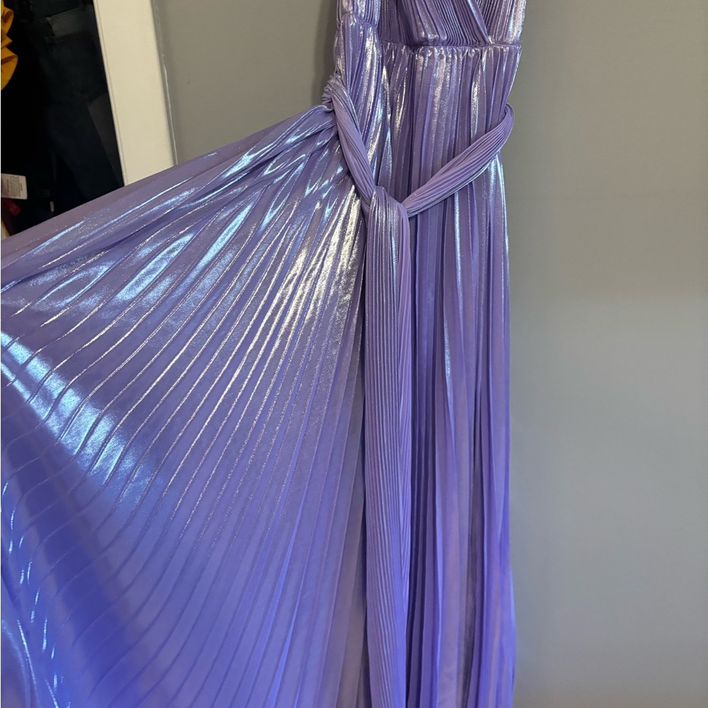 Alice + Olivia Arista Halterneck Accordion Pleat Maxi Dress in lavender Size 2 - Picture 8 of 12
